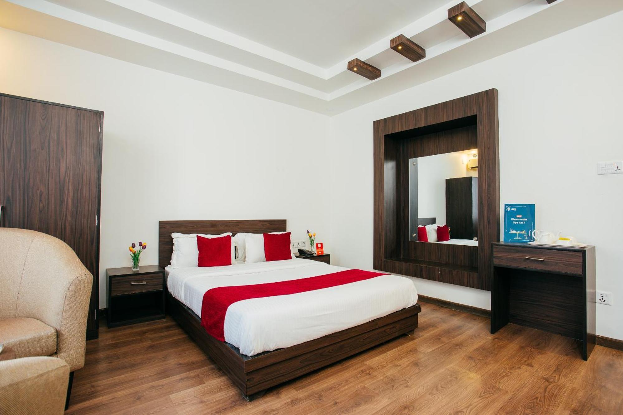 Oyo 11474 Gangaur Regency Boutique Hotel Katmandu Kültér fotó