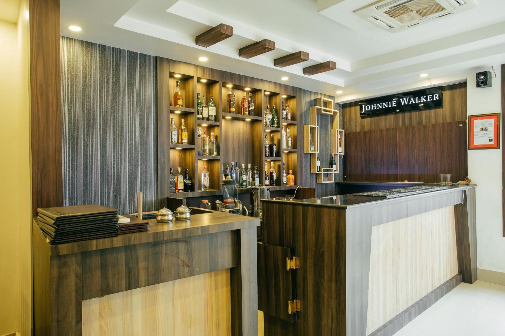 Oyo 11474 Gangaur Regency Boutique Hotel Katmandu Kültér fotó
