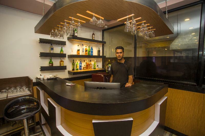 Oyo 11474 Gangaur Regency Boutique Hotel Katmandu Kültér fotó